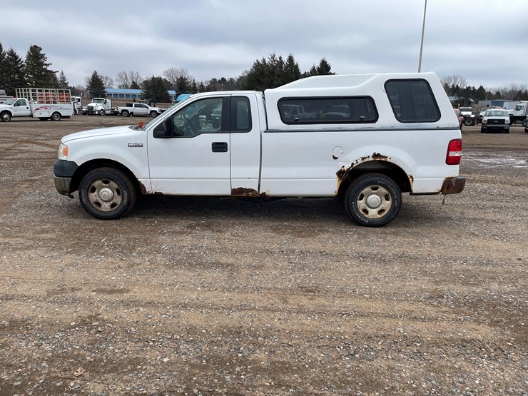 2005-ford-f150-xl-image-4