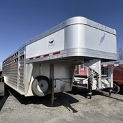 2019 FEATHERLITE 28 ft x 7.5 in