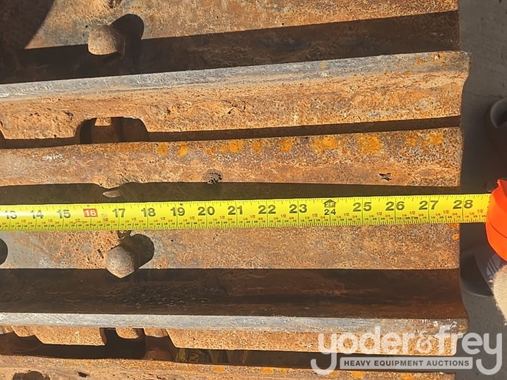 2018-komatsu-d51px-24-image-10