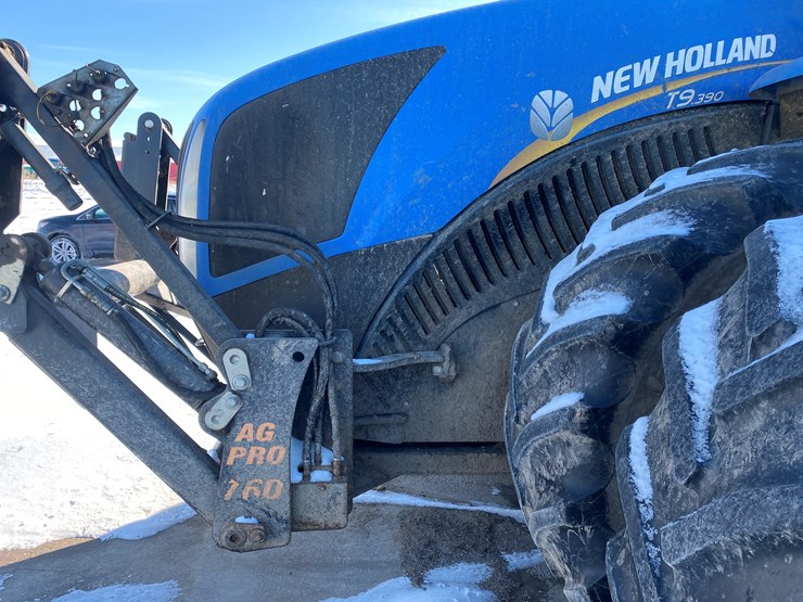 2011-new-holland-390-image-20