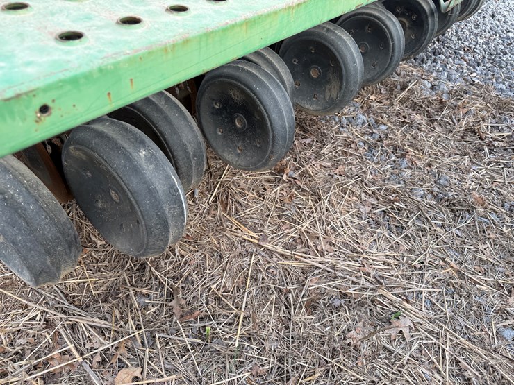 john-deere-35-image-75