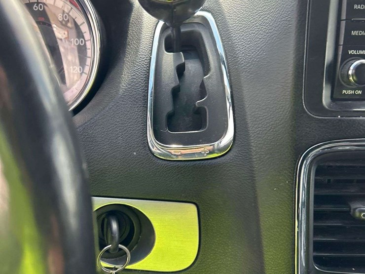 2019-dodge-grand-caravan-image-15