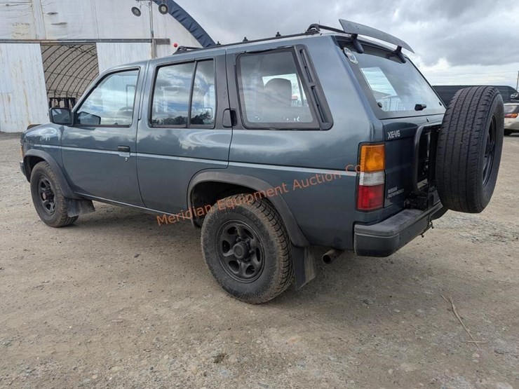 1990-nissan-pathfinder-image-3