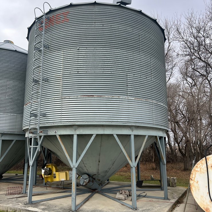 Lot 21. Cenex hopper bin, Micada bottom, includes Golden Air single phase bin fan