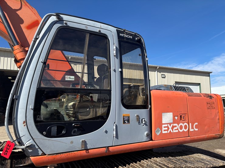 hitachi-ex200-lc-image-8