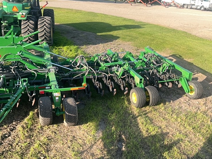 2018-john-deere-1910-image-213