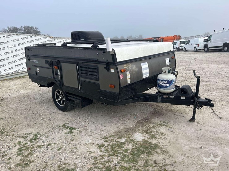 2017-forest-river-rockwood-freedom-camping-s/a-trailer-image-2