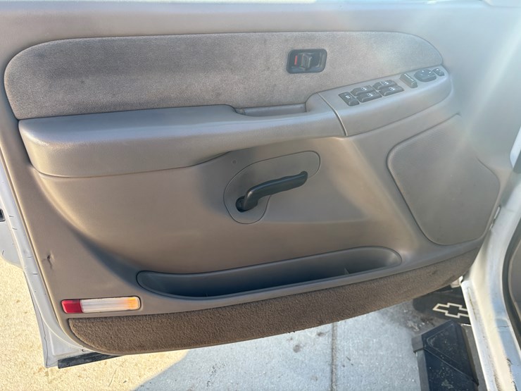 2002-chevrolet-2500-image-42