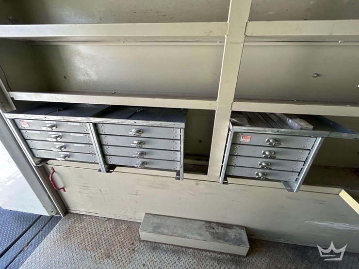 2016-ford-f550-image-25