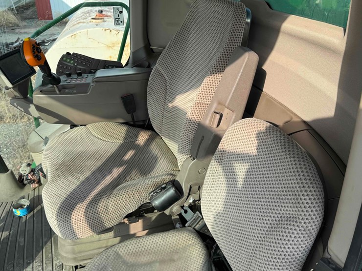 2013-john-deere-s550-image-33