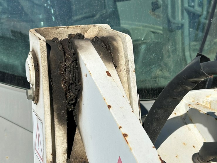 takeuchi-tw80-image-22