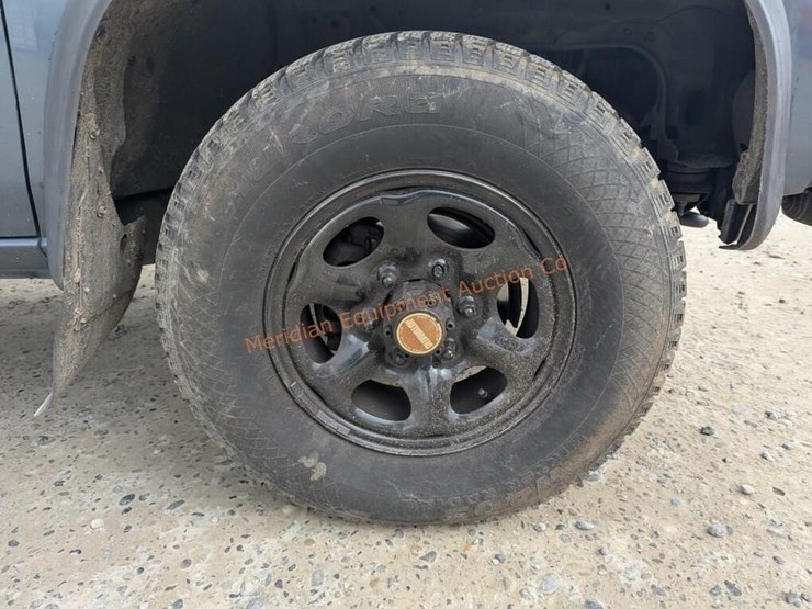 1990-nissan-pathfinder-image-16