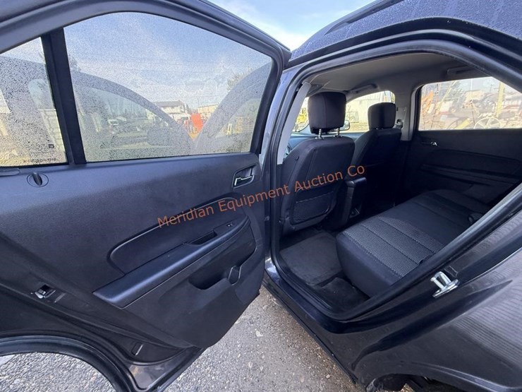 2015-chevrolet-equinox-lt-image-25