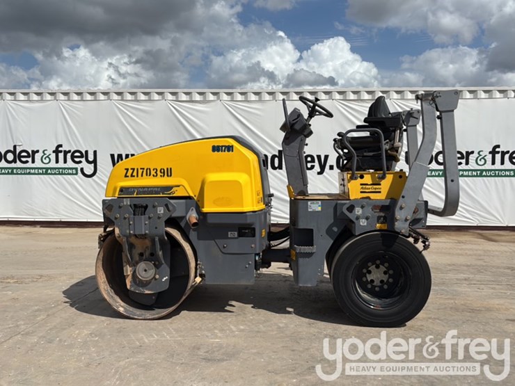 2017-dynapac-cc1300c-image-2