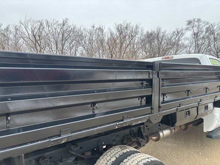 2010-ford-f450-image-19