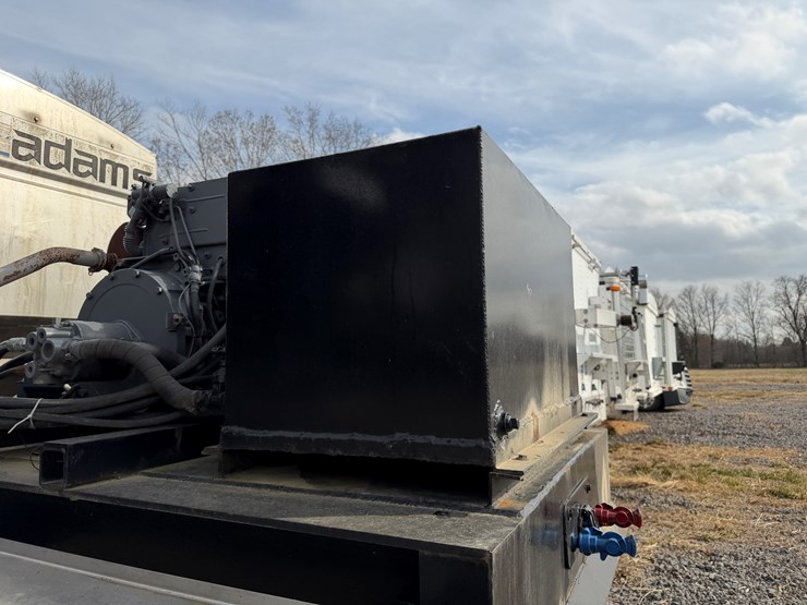 #40961-•-2011-magnolia-/-adams-t/a-fertilizer-tender-trailer-image-46