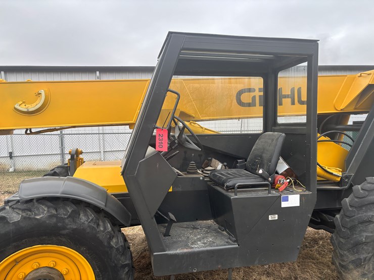#2310-•-2004-gehl-rs8-telehandler-image-9