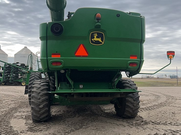 2014-john-deere-s680-image-57