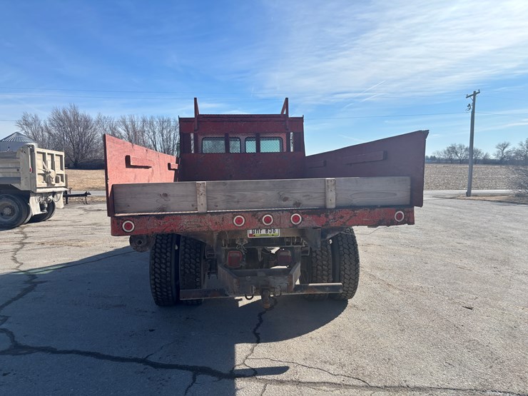 freightliner-fl70-image-3