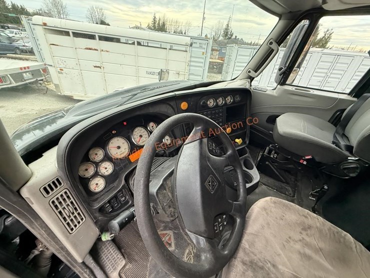 2017-international-prostar-image-74