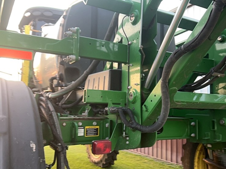 2014-john-deere-r4030-image-9