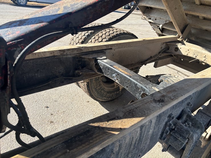 freightliner-fl70-image-49