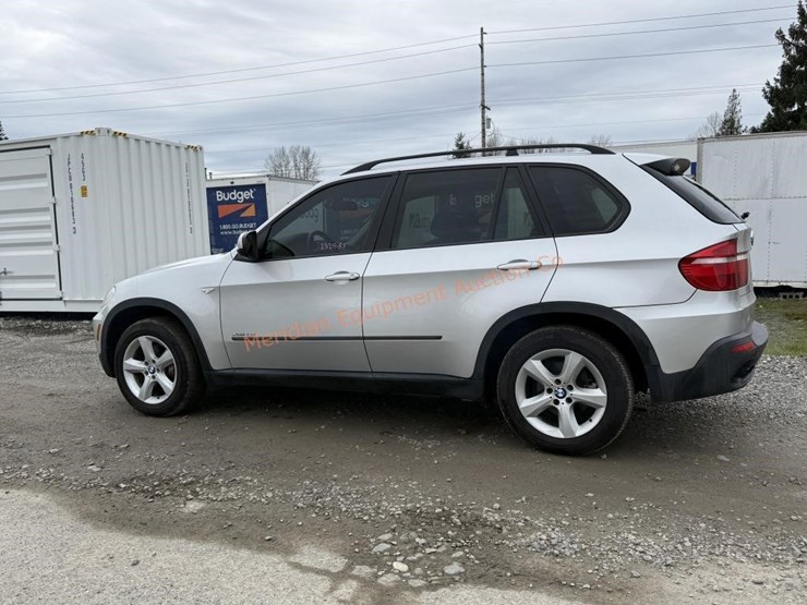 2010-bmw-x5-image-3