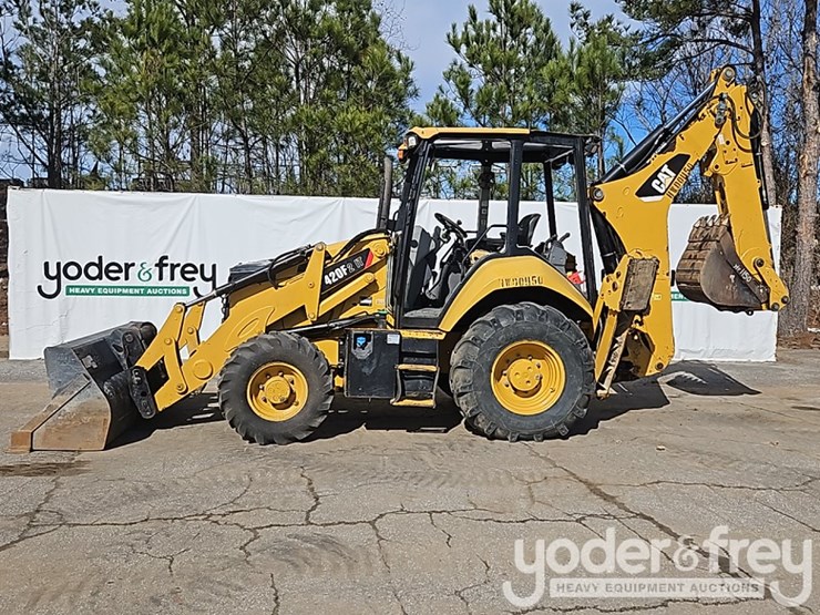 2016-caterpillar-420f2-it-image-2