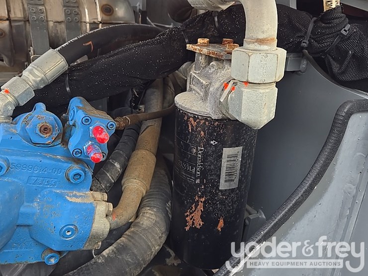 2017-skyjack-sj843th-image-64