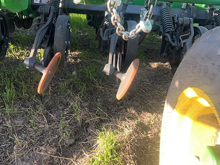 2018-john-deere-1910-image-159