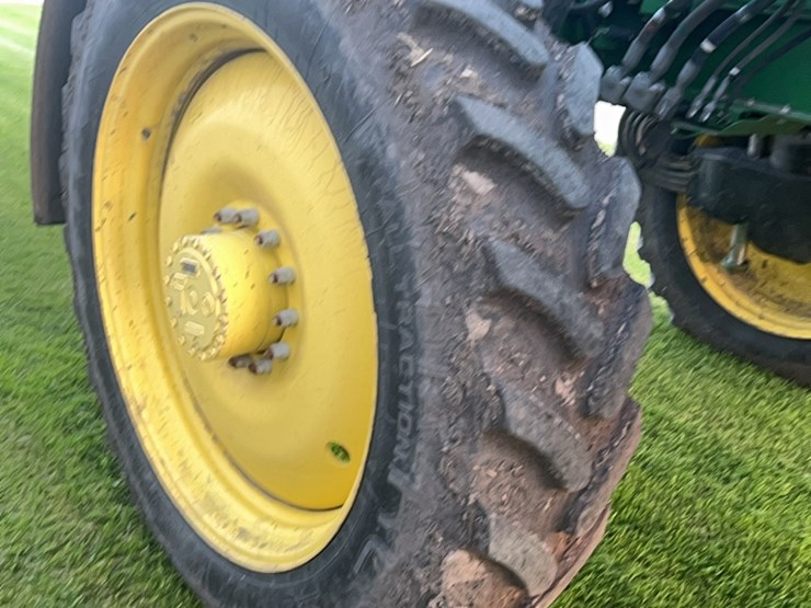 2014-john-deere-r4030-image-174