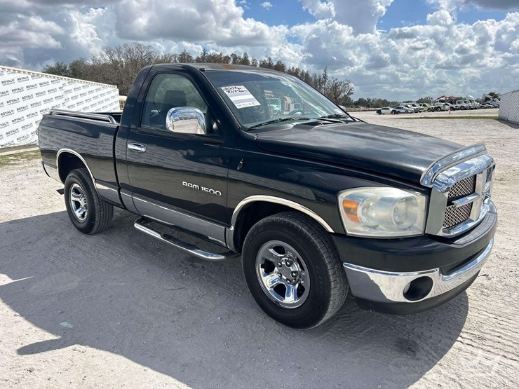 2007-dodge-ram-1500-image-2