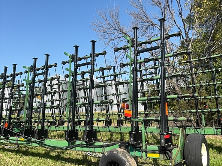 70’-summers-heavy-harrow,-hydraulic-down-pressure,-auto-fold-image-32