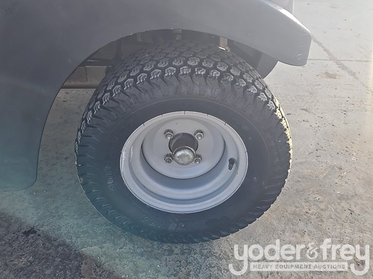 2018-club-car-carryall-300-image-13