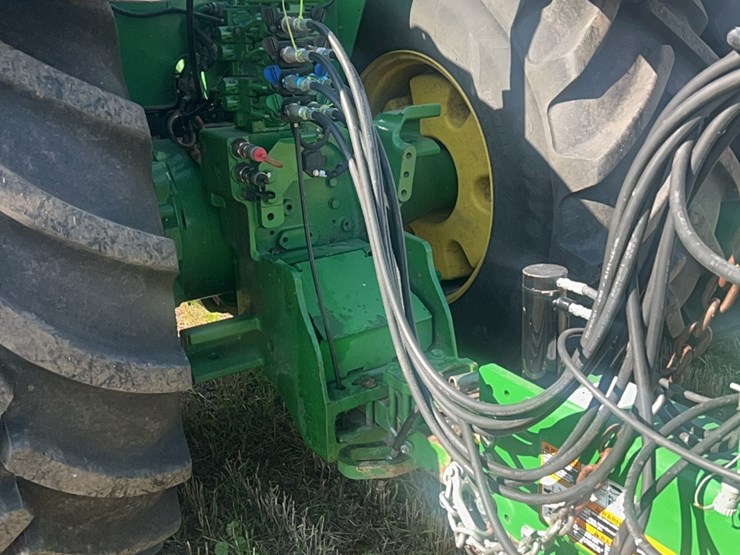 2016-john-deere-9520r-image-22