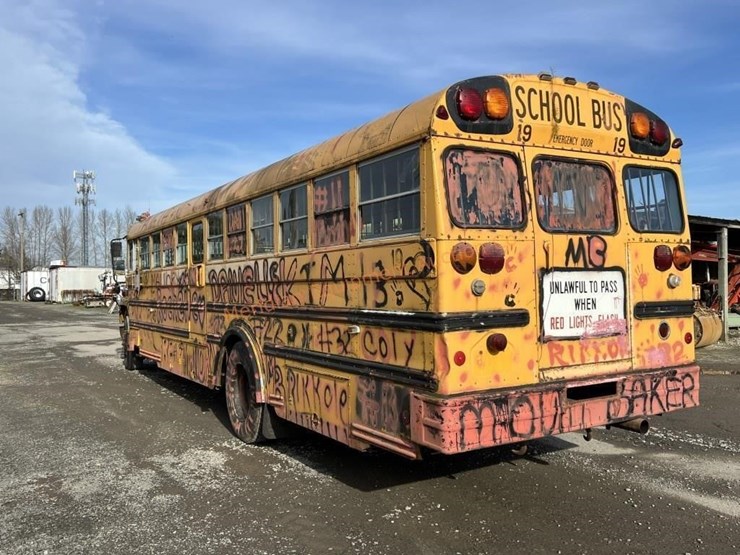 1979-caterpillar-3208-image-3