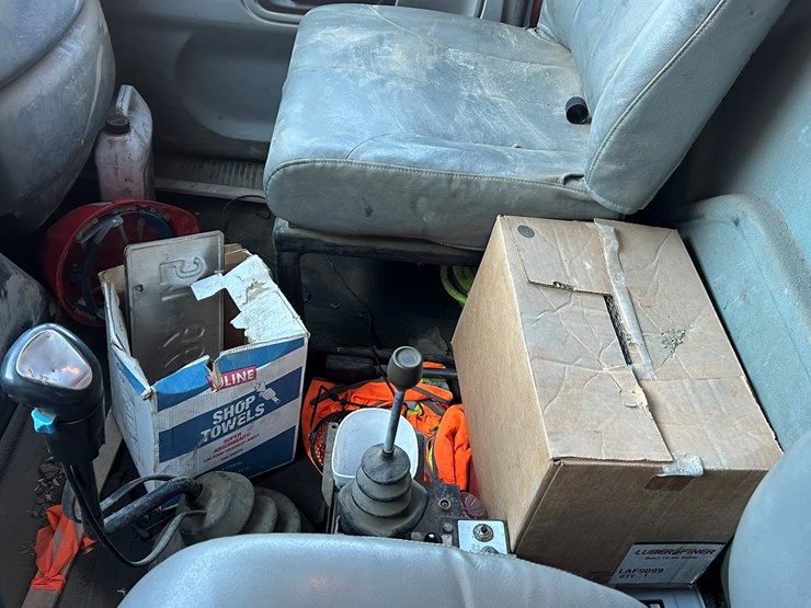 2002-international-7400-image-65