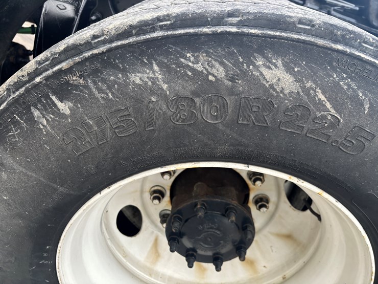 2018-freightliner-cascadia-126-image-71