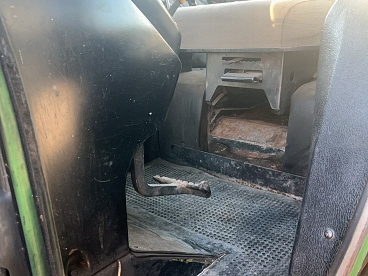 john-deere-4430-image-43