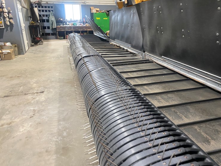 #135-•-2013-oxbo-4334-self-propelled-merger-(reedsville,-wi)-image-15