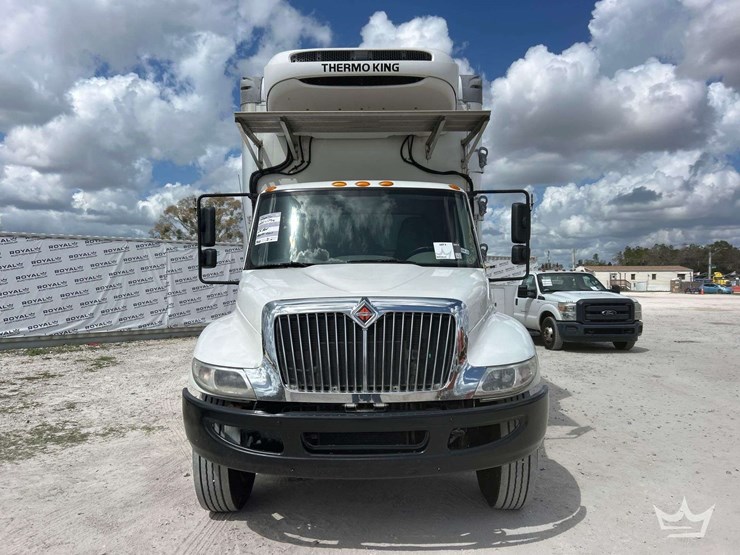 2019-international-durastar-4300-image-25