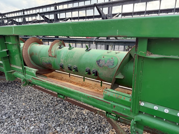 john-deere-630f-image-8