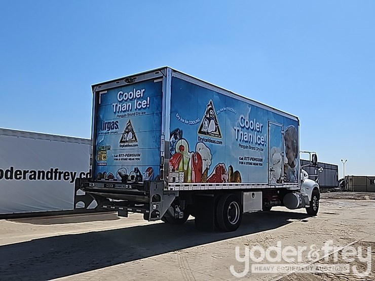 2018-peterbilt-337-image-5