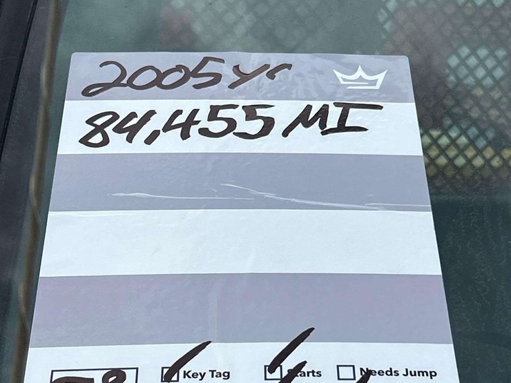 2005-ford-f350-image-28