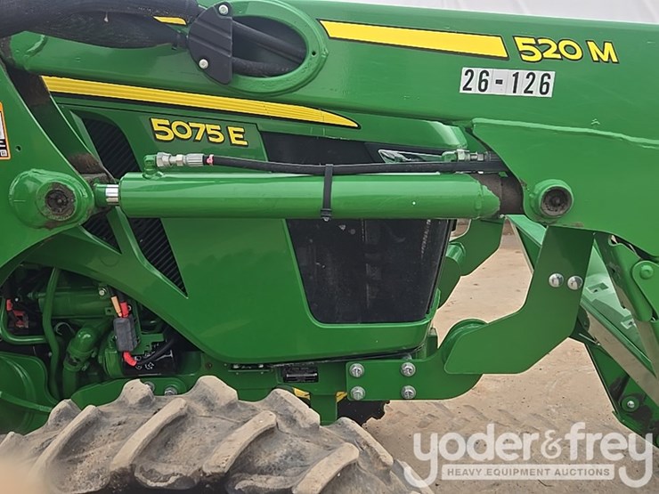 2020-john-deere-5075e-image-15