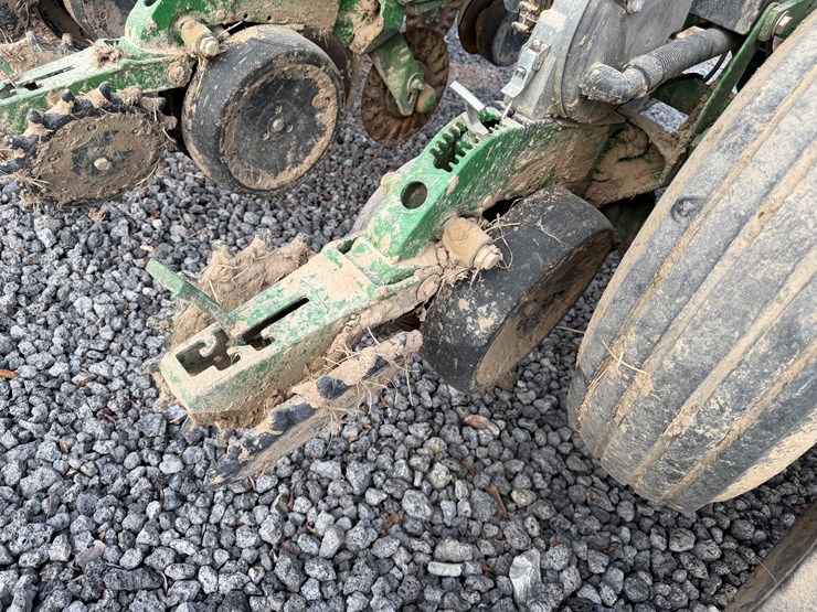 john-deere-1790-image-99