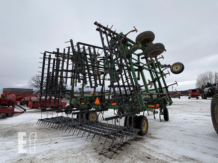 john-deere-2210-image-9