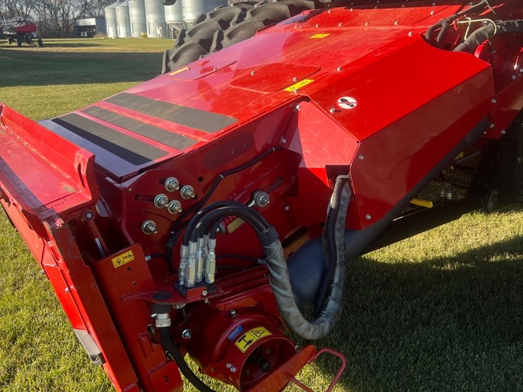 2023-case-ih-8250-image-76