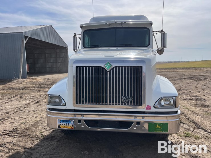 1999-international-9400-eagle-image-2