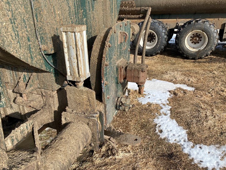 #425-•-mack-elite-cl-713-manure-truck-(has-wi-title)-(colfax,-wi)-image-25